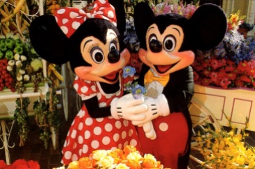 Disney World Mickey and Minnie Flower Market